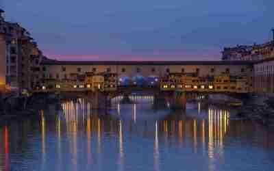 Ponte vecchio di notte Florence Travel Guide Tour