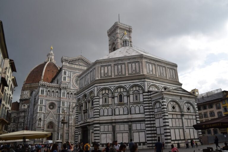Il Duomo di Firenze e la cupola del Brunelleschi, Santa Maria del Fiore
