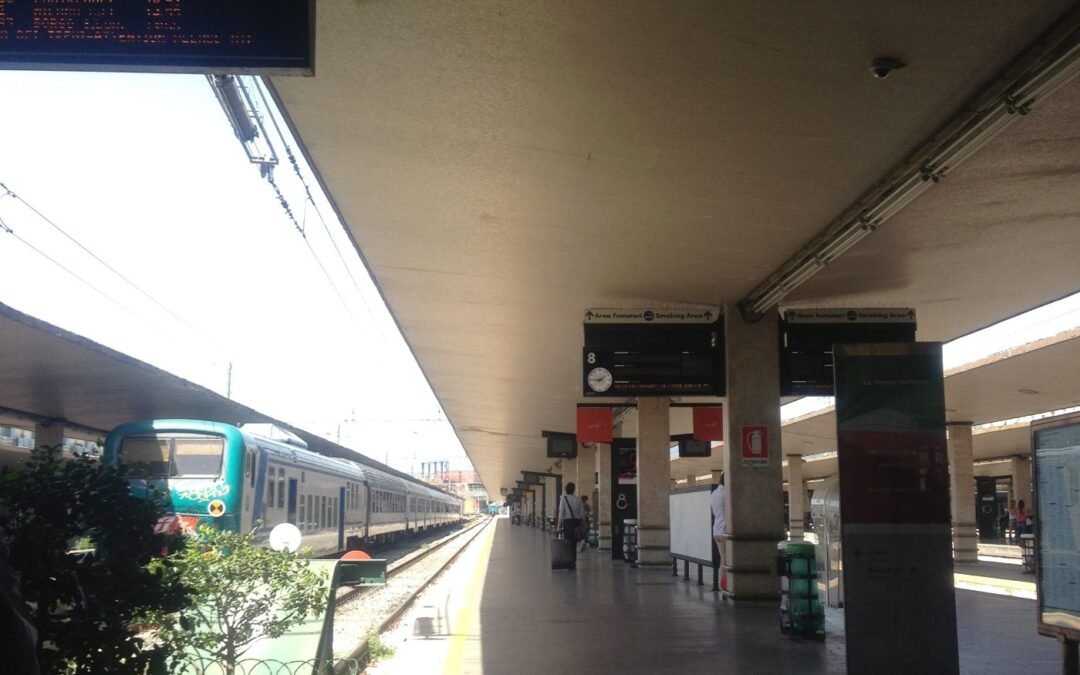 フィレンツェ到着：サンタ・マリア・ノヴェッラ駅への旅行者ガイド
